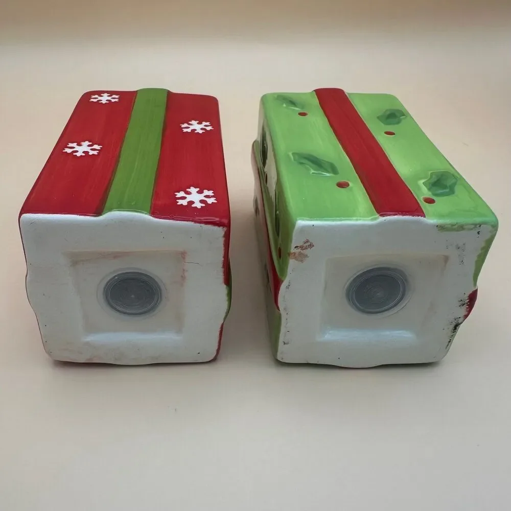 Vintage Ceramic Christmas Present Salt and Pepper Shakers Holiday Gift Box Set